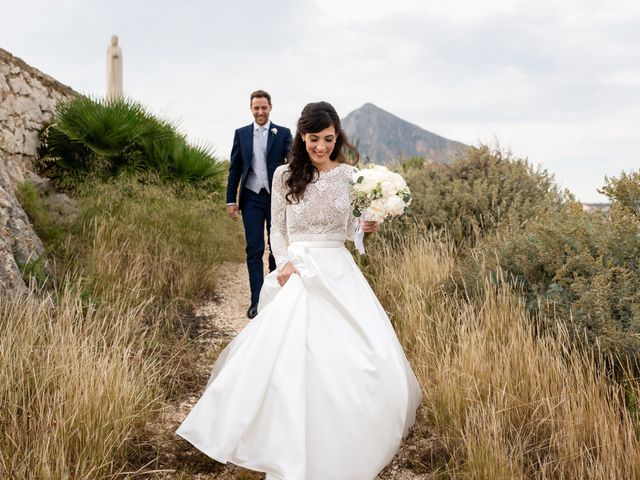 Il matrimonio di Tania e Claudio a Custonaci, Trapani 28