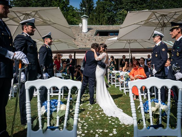 Il matrimonio di Nicholas e Stefania a Besozzo, Varese 21