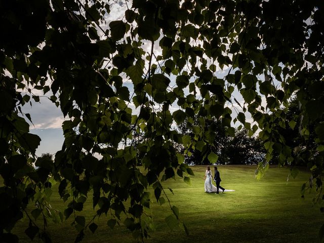 Il matrimonio di Nicholas e Stefania a Besozzo, Varese 27