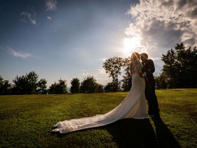 Il matrimonio di Nicholas e Stefania a Besozzo, Varese 32