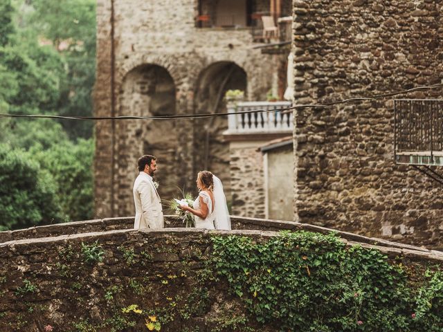 Il matrimonio di Giorma e Louise a Bagnone, Massa Carrara 40