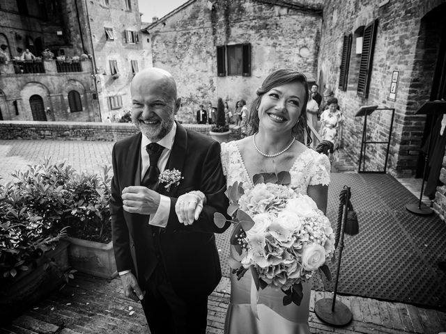 Il matrimonio di Francesco e Irina a Certaldo, Firenze 29
