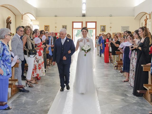 Il matrimonio di Fabiana e Mario a Caserta, Caserta 25