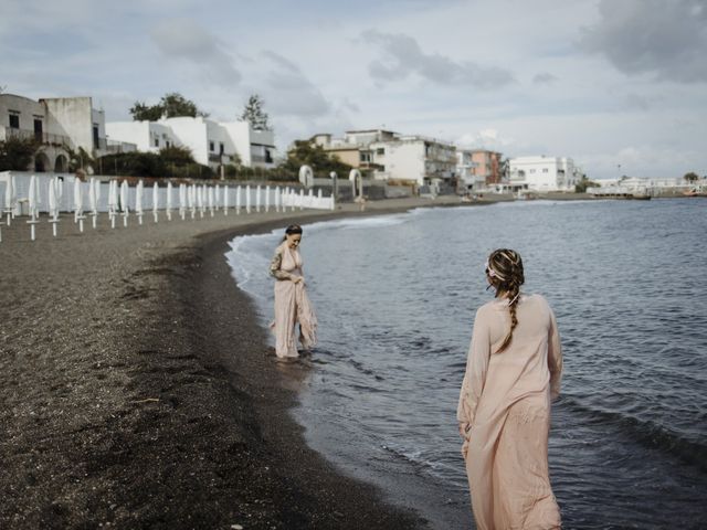 Il matrimonio di Filomena e Vittoria a Monte di Procida, Napoli 37