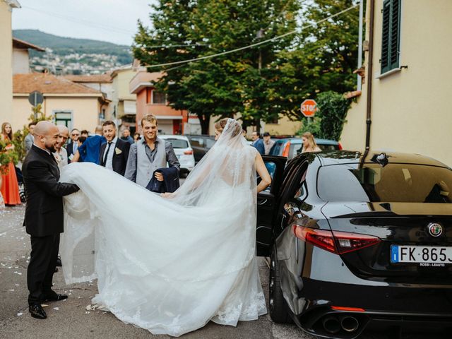 Il matrimonio di Paolo e Eleonora a Massa, Massa Carrara 33