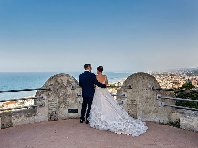 Il matrimonio di Letizia e Giovanni a Grottammare, Ascoli Piceno 21