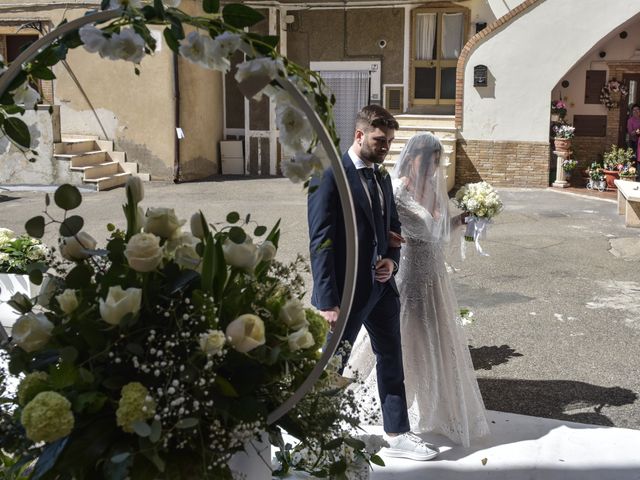 Il matrimonio di Monica e Maurizio a Ferrandina, Matera 15