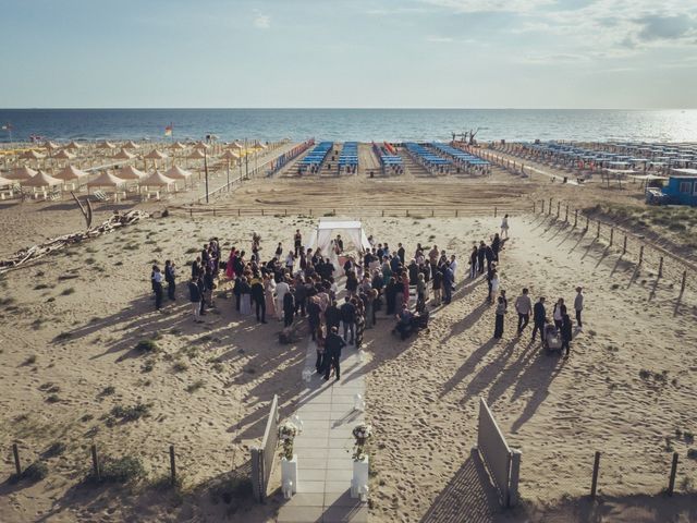 Il matrimonio di Matteo e Alessandra a Viareggio, Lucca 26