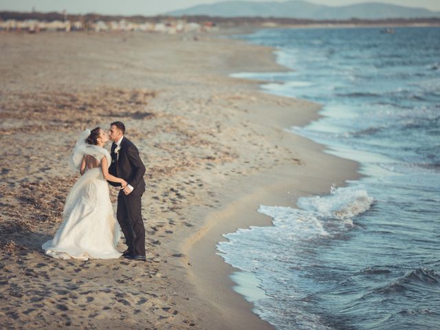 Il matrimonio di Matteo e Alessandra a Viareggio, Lucca 44