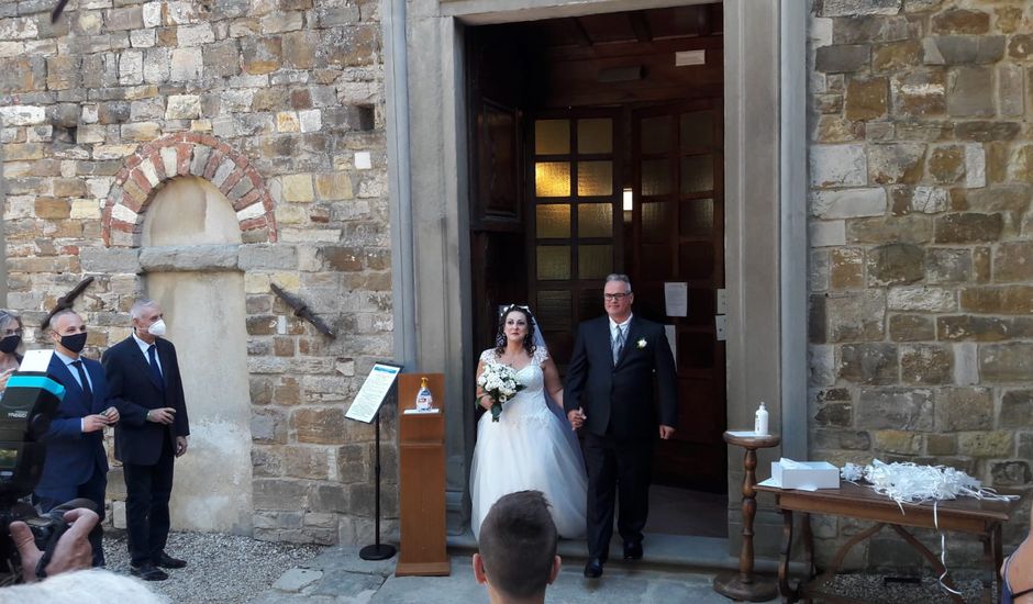 Il matrimonio di Mirko  e Maria Raffaella  a Pontassieve, Firenze