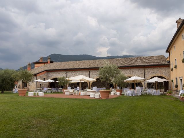 Il matrimonio di Gianluca e Valeria a Sant&apos;Ambrogio di Valpolicella, Verona 31