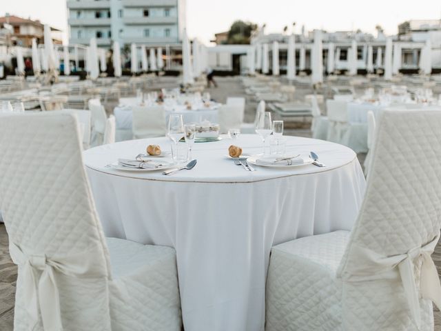 Il matrimonio di Sabrina e Giuseppe a Porto San Giorgio, Fermo 36