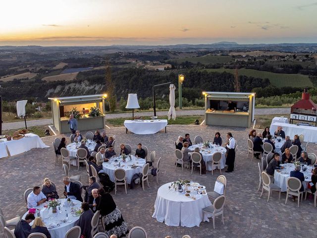 Il matrimonio di Viviana e Luigi a Montegiorgio, Fermo 47