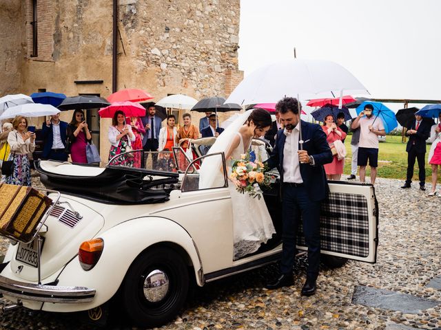 Il matrimonio di Davide e Camilla a Daverio, Varese 18