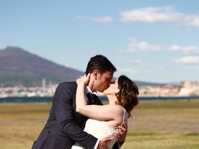 Il matrimonio di Alessandro  e Lisa a Lettere, Napoli 12