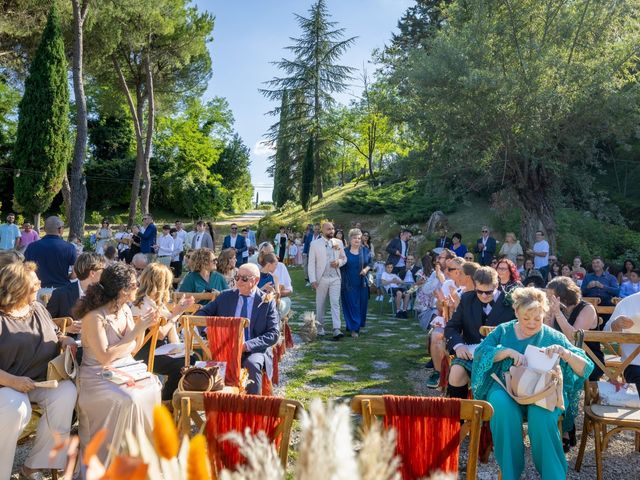 Il matrimonio di Fabio e Elisa a Castellina in Chianti, Siena 32