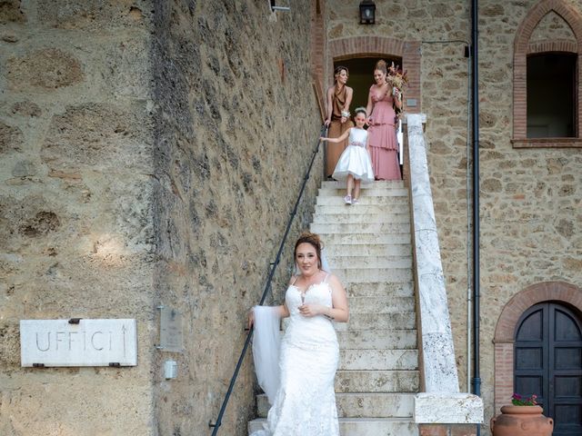 Il matrimonio di Fabio e Elisa a Castellina in Chianti, Siena 43