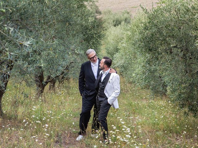 Il matrimonio di Simone e Massimo a Offida, Ascoli Piceno 33