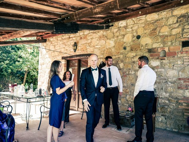 Il matrimonio di Max e Rosalie a San Venanzo, Terni 10