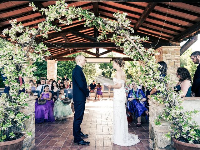 Il matrimonio di Max e Rosalie a San Venanzo, Terni 25