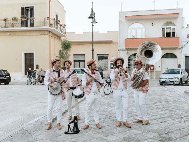 Il matrimonio di Valentina e Giandamiano a Guagnano, Lecce 36