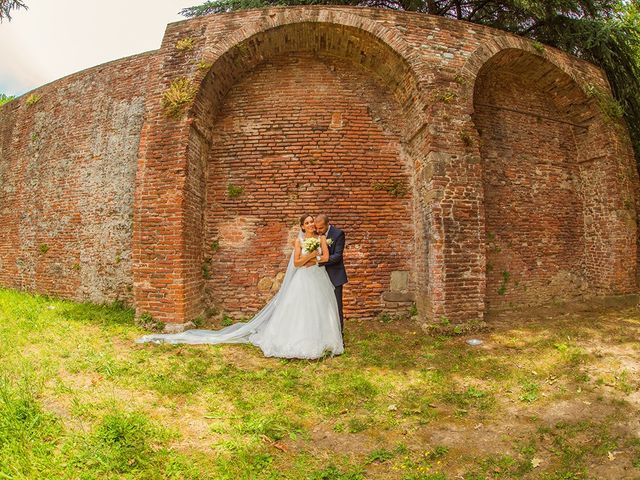 Il matrimonio di Lorenzo e Martina a Borgo a Mozzano, Lucca 18