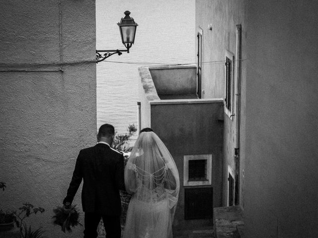 Il matrimonio di Marco e Rosy a Castelsardo, Sassari 36