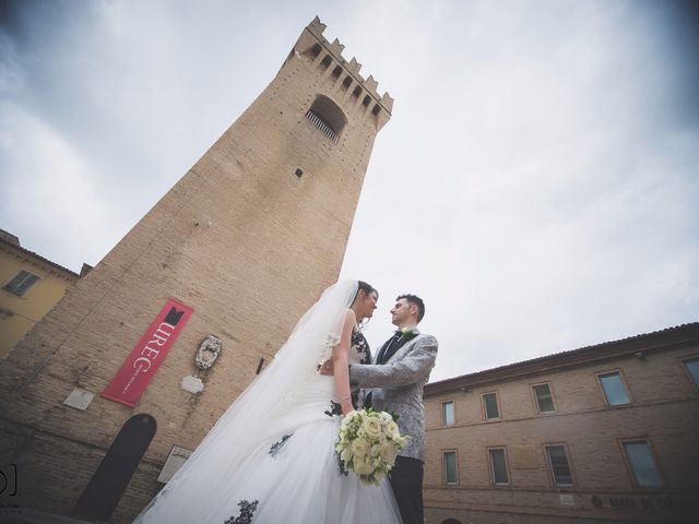 Il matrimonio di Gionatan e Ilaria a Recanati, Macerata 20