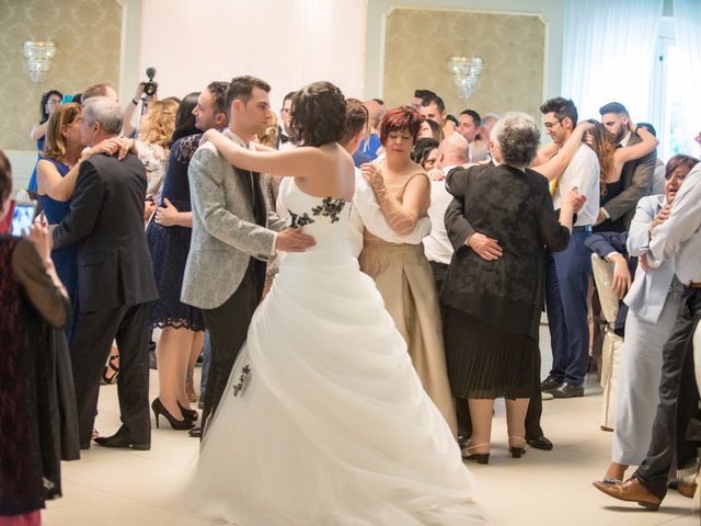 Il matrimonio di Gionatan e Ilaria a Recanati, Macerata 32