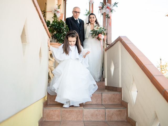 Il matrimonio di Francesco e Aurora a Città Sant&apos;Angelo, Pescara 17