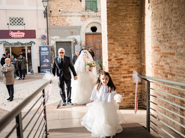 Il matrimonio di Francesco e Aurora a Città Sant&apos;Angelo, Pescara 19