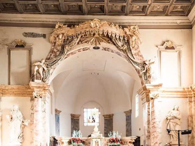 Il matrimonio di Francesco e Aurora a Città Sant&apos;Angelo, Pescara 131