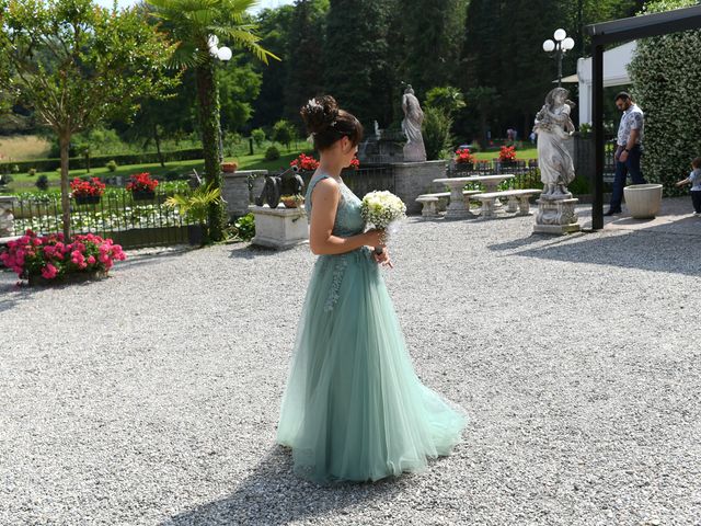 Il matrimonio di Luca e Valeria a Vergiate, Varese 16