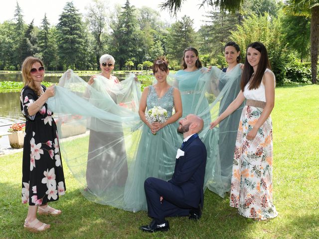 Il matrimonio di Luca e Valeria a Vergiate, Varese 19