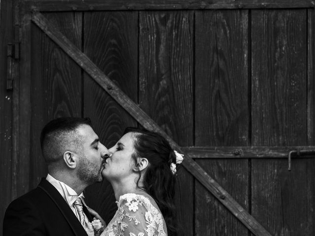Il matrimonio di Salvatore e Glenda a Landriano, Pavia 24