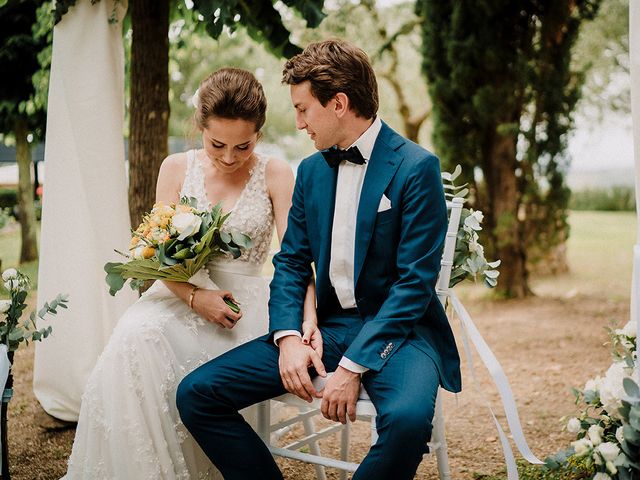 Il matrimonio di Conny e Laura a Castellina in Chianti, Siena 45