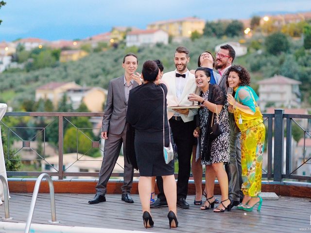 Il matrimonio di Riccardo  e Barbara a Loreto Aprutino, Pescara 44