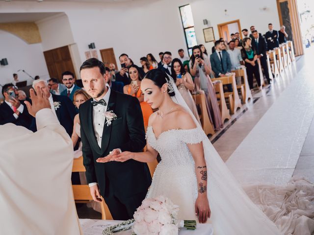 Il matrimonio di Francesco e Jennifer a Nocera Terinese, Catanzaro 27