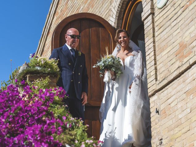 Il matrimonio di Vania e Umberto a Civitanova Marche, Macerata 44