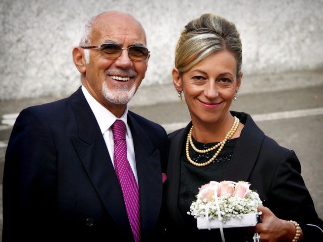 Il matrimonio di Luca e Paola a Mandello del Lario, Lecco 25