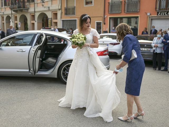 Il matrimonio di Ezio e Francesca a Corneliano d&apos;Alba, Cuneo 17