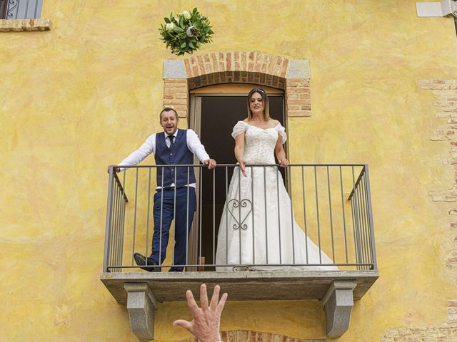Il matrimonio di Ezio e Francesca a Corneliano d&apos;Alba, Cuneo 36