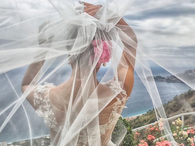 Il matrimonio di Jong e Shay a Taormina, Messina 11