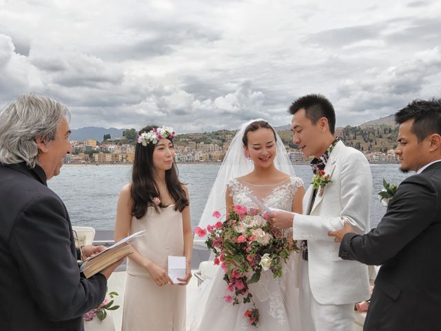 Il matrimonio di Jong e Shay a Taormina, Messina 22