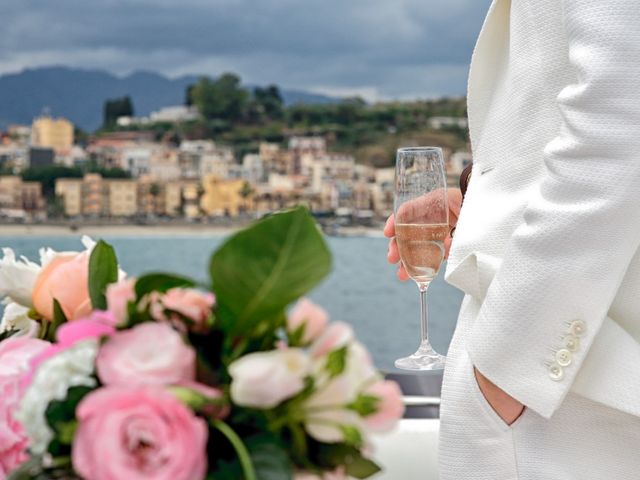 Il matrimonio di Jong e Shay a Taormina, Messina 33