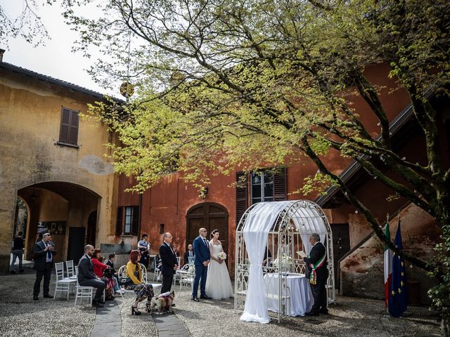 Il matrimonio di Michele e Daniela a Tradate, Varese 32