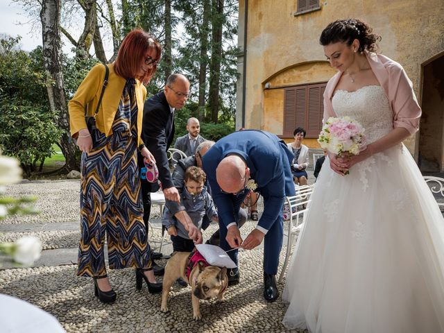 Il matrimonio di Michele e Daniela a Tradate, Varese 36