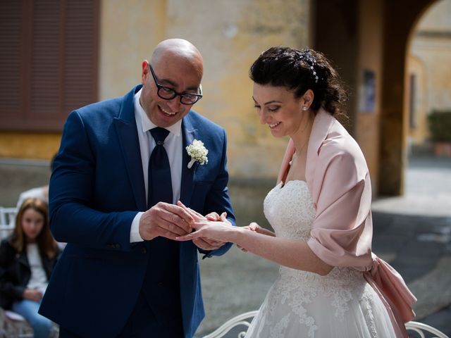 Il matrimonio di Michele e Daniela a Tradate, Varese 38