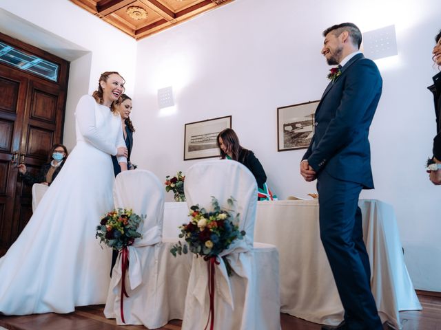 Il matrimonio di Gabriele e Elena a Vizzola Ticino, Varese 32