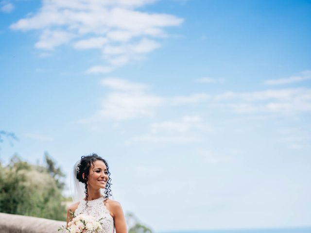 Il matrimonio di Nicola e Touria a Amalfi, Salerno 30